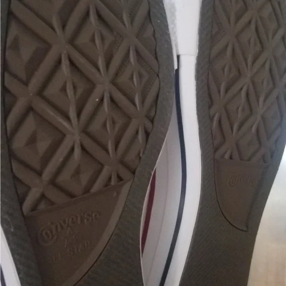 2 pair of brand new converse never worn. Size 10.5 - Picture 2 of 6